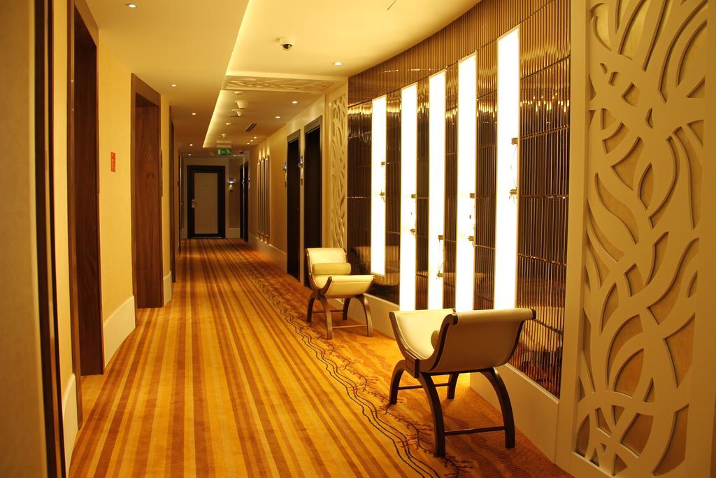 Samaya Hotel Deira Dubai Esterno foto